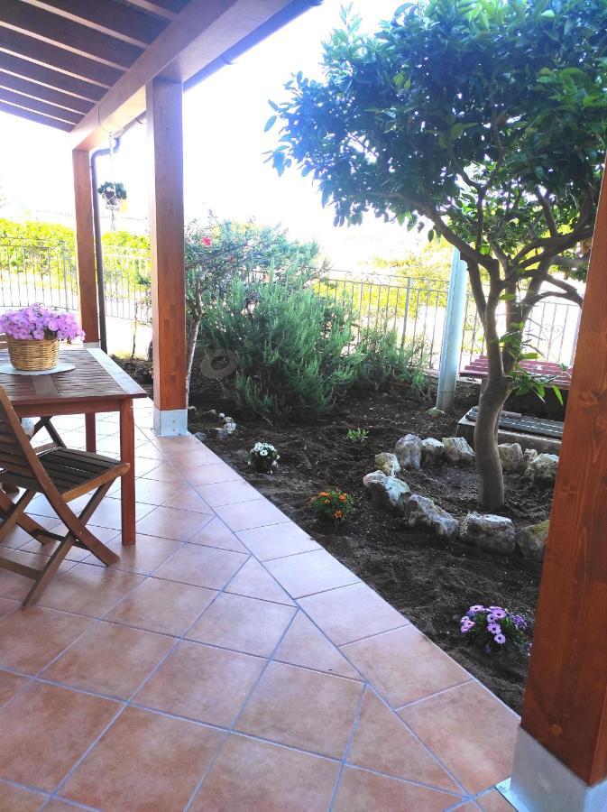 Holiday Home Mennulita 리파리 외부 사진