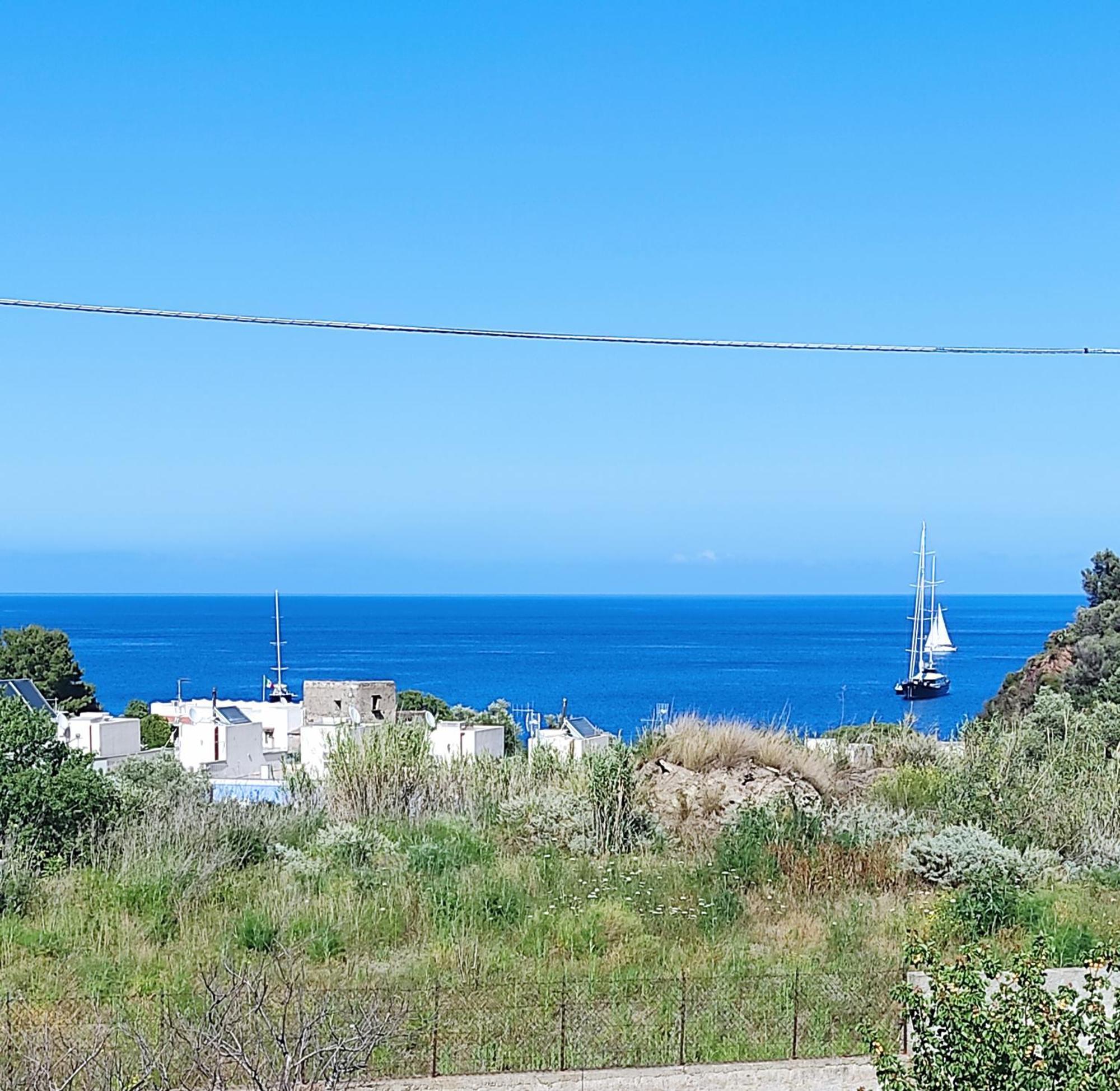 Holiday Home Mennulita 리파리 객실 사진